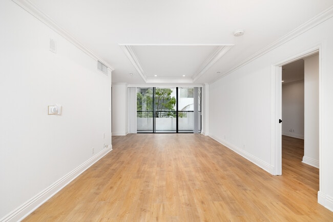 10636 Wilshire - Luxury Doorman Building in Los Angeles, CA - Foto de edificio - Interior Photo