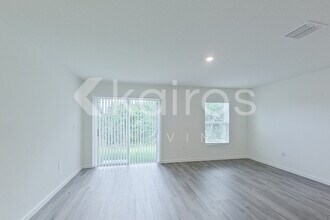 8475 W 98th Ave in Vero Beach, FL - Building Photo - Building Photo