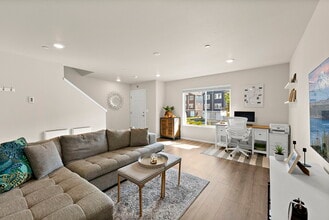 17525 110th Ave E, Unit D in Puyallup, WA - Building Photo - Building Photo