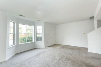 160 Stadium Cir in Inwood, WV - Building Photo - Building Photo