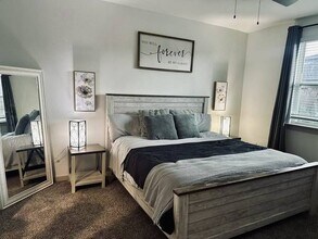 12810 Heddington Grv Ln in Houston, TX - Building Photo - Building Photo