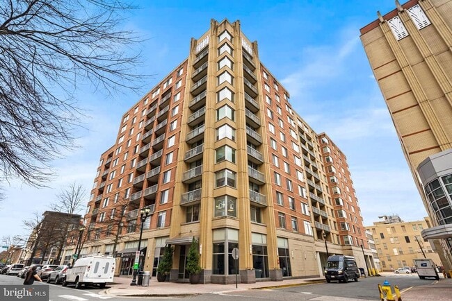 property at 1020 N Highland St