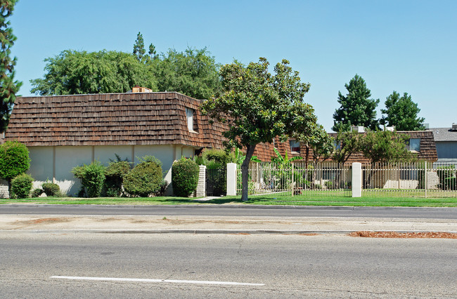 3209 N Sierra Vista Ave in Fresno, CA - Building Photo - Building Photo