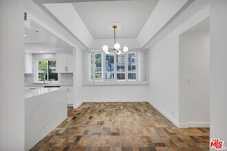 8455 Fountain Ave in West Hollywood, CA - Building Photo - Building Photo