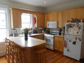 5 Newton St, Unit 2 in Cambridge, MA - Building Photo