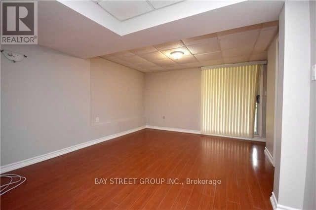 73 Knotty Pine Dr in Whitby, ON - Building Photo - Building Photo