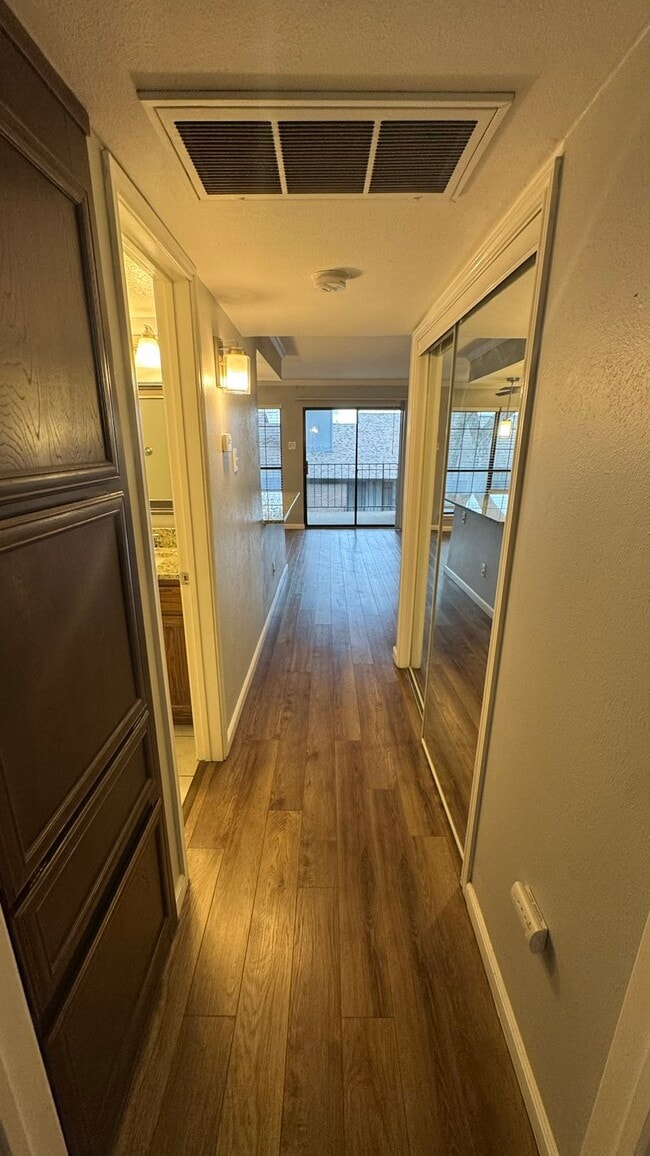 4416 Chaha Rd in Garland, TX - Foto de edificio - Building Photo