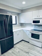 1634 SW Crossing Cir in Palm City, FL - Foto de edificio - Building Photo