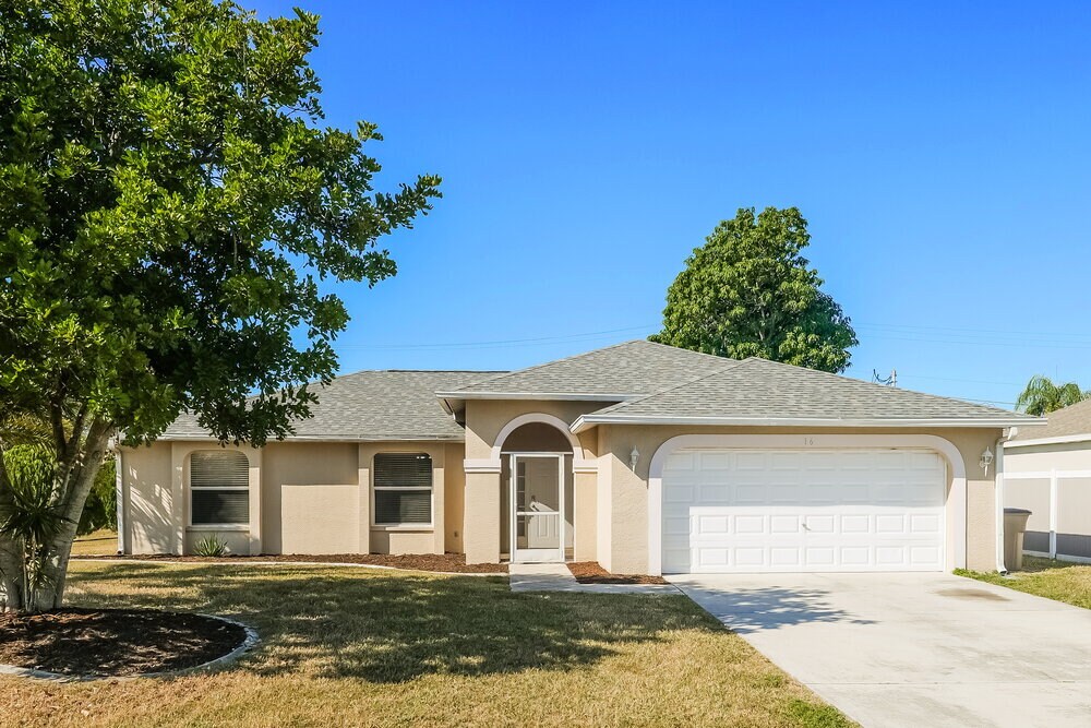 16 NE 20th Ct in Cape Coral, FL - Building Photo