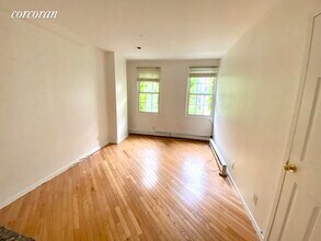 244 E 32nd St-Unit -: 3R in New York, NY - Building Photo - Building Photo