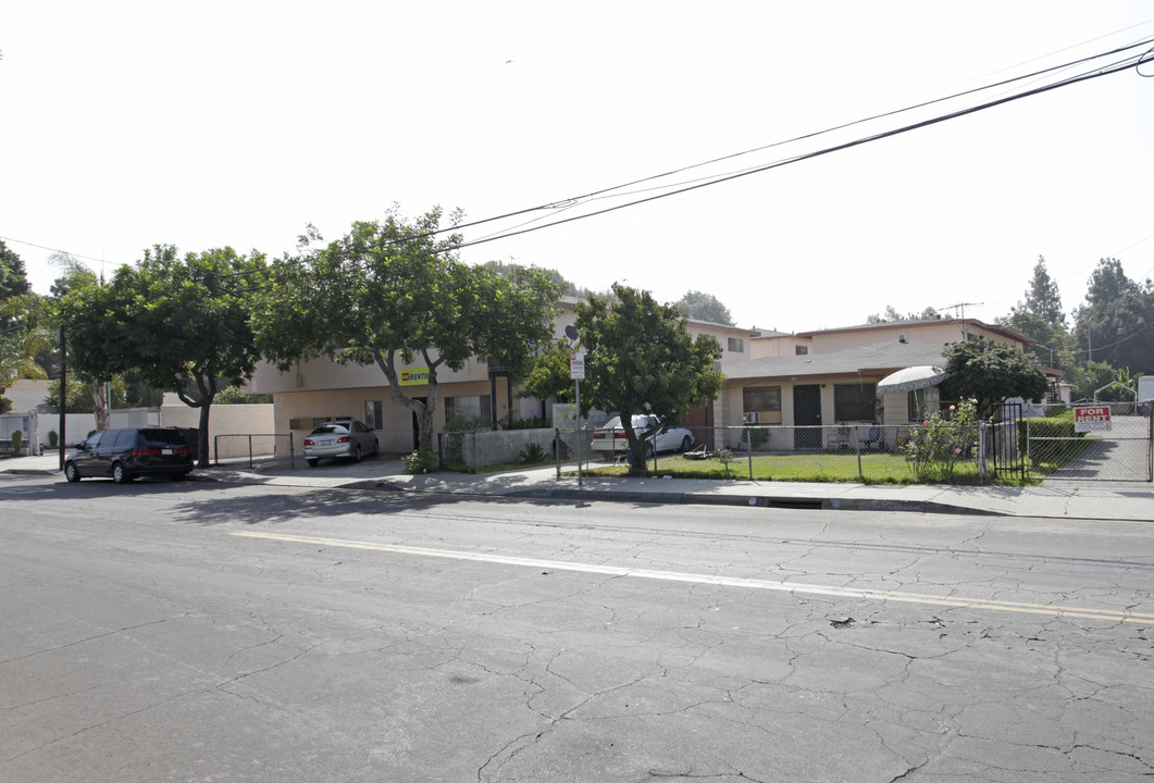 9300-9308 Rush St in South El Monte, CA - Building Photo