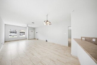 10607 Logger Pines Trail in Houston, TX - Building Photo - Building Photo