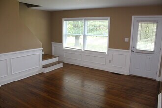 2124 Ronnie Ave in Louisville, KY - Building Photo - Building Photo