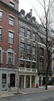 44 E 65th St in New York, NY - Building Photo