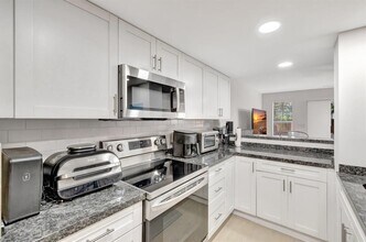 640 Tennis Club Dr, Unit 108 in Fort Lauderdale, FL - Building Photo - Building Photo