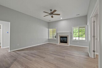 2404 Lubbock Ct in Columbia, MO - Building Photo - Building Photo