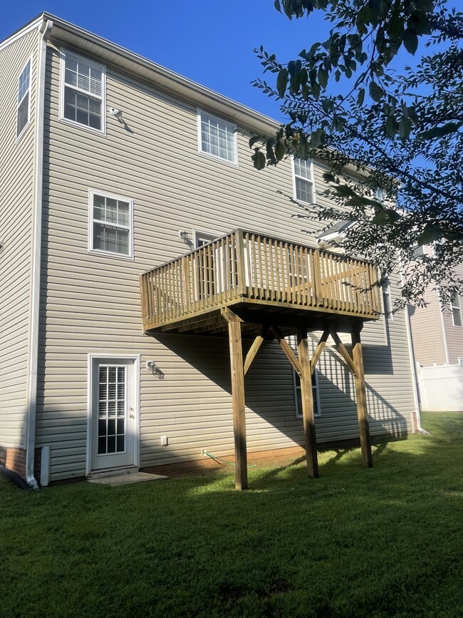 3713 Single Leaf Cir in High Point, NC - Building Photo - Building Photo
