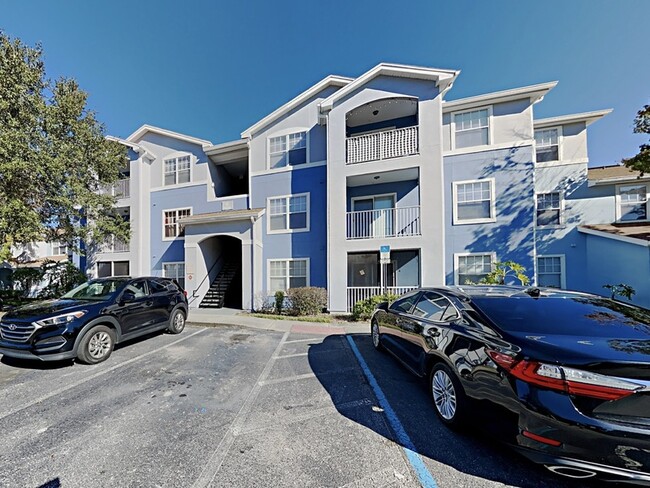 property at 5800 Lake Pointe Village Cir