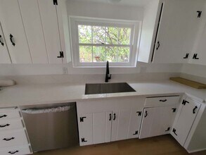 4457 Simpson Ave in Valley Village, CA - Building Photo - Building Photo