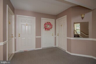 12913 Lee Jackson Mem Hwy-Unit -A in Fairfax, VA - Building Photo - Building Photo