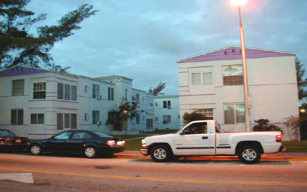 1570 Meridian Ave in Miami Beach, FL - Foto de edificio