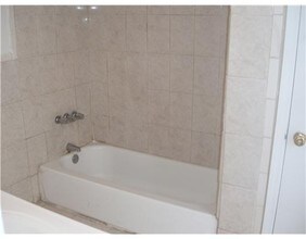 1726 Washington St in Hollywood, FL - Building Photo - Other