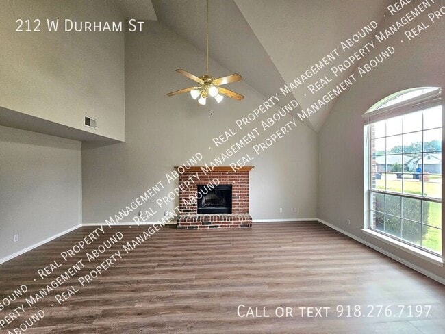 212 W Durham St