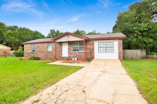 property at 5648 Collinswood Dr