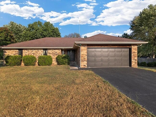 property at 8430 N Oaklawn Dr