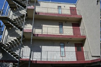 Parker CAL Apartments in Berkeley, CA - Building Photo - Building Photo