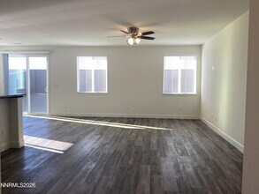 6935 Devon Spg Ln in Sparks, NV - Building Photo - Building Photo