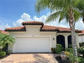 1599 Marton Ct in Naples, FL - Building Photo