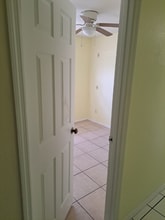 1021 Oaktree Ln in DeLand, FL - Building Photo - Building Photo