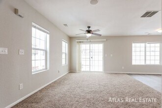 5548 N Flanders Wy in Denver, CO - Building Photo - Building Photo