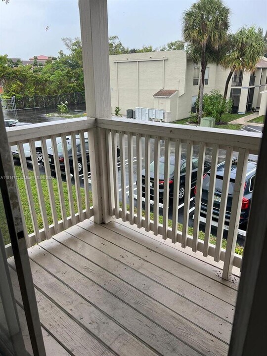 1500 N Congress Ave in West Palm Beach, FL - Building Photo