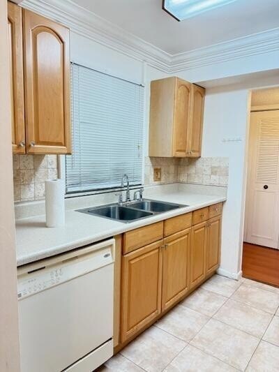 4 Golfs Edge, Unit E in West Palm Beach, FL - Building Photo