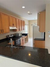 8514 Broken Willow Ct in Tampa, FL - Foto de edificio - Building Photo