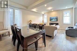 55 Bostock Dr in Georgina, ON - Building Photo - Building Photo