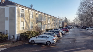 Baltic Flatz in Lansing, MI - Building Photo - Building Photo