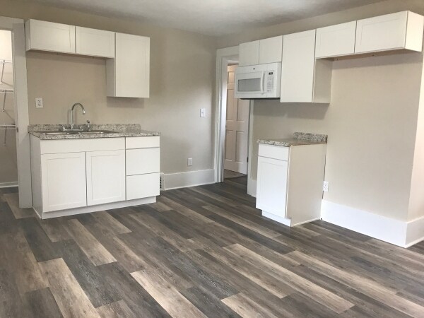36831 Stevens Blvd in Kirtland, OH - Building Photo