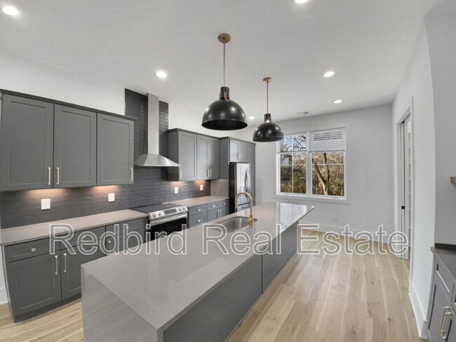 2048 McKinley St in Nashville, TN - Building Photo - Building Photo