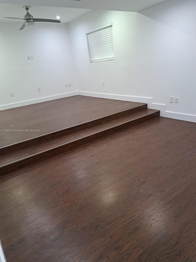property at 72 NE 166th St