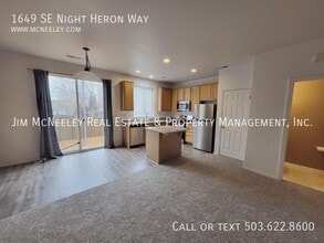 1649 SE Night Heron Way in Gresham, OR - Building Photo - Building Photo