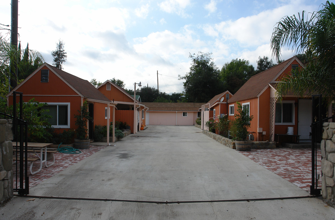 Canary Cottages in Ojai, CA - Building Photo