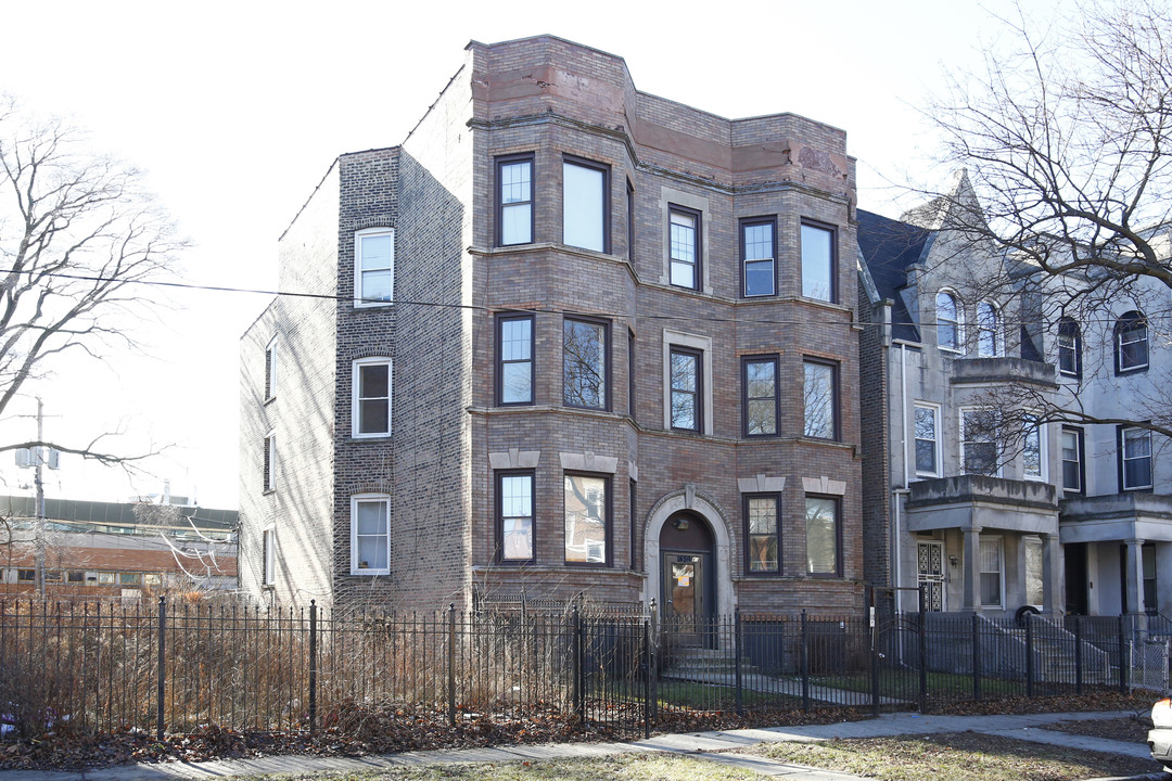 1439 E 66th Pl in Chicago, IL - Foto de edificio