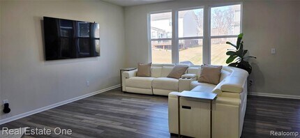 2720 Tulip Wy in Commerce Township, MI - Building Photo - Building Photo