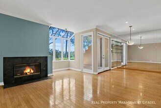 7 Auburn Aisle in Irvine, CA - Building Photo - Building Photo