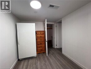 168 Fifth Ave in Kitchener, ON - Building Photo - Building Photo