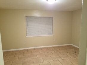 3873 W Louisiana State Dr in Kenner, LA - Building Photo - Building Photo
