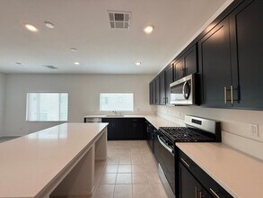 10399 ARBOR RIDGE St in Las Vegas, NV - Foto de edificio - Building Photo